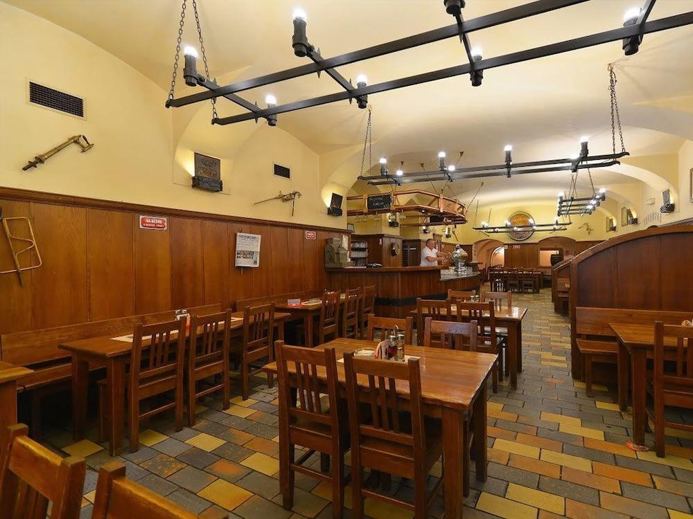 Hotel U Medvidku-brewery Praag