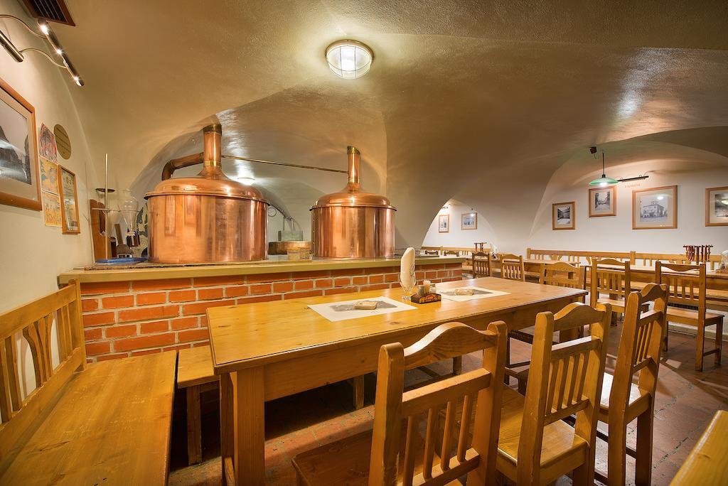 U Medvidku-brewery מלון 3*